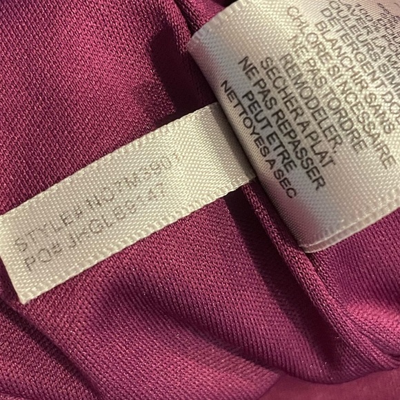 Eliza J Crushed Velvet Bell Sleeve Midi Dress in Magenta size 10 - Picture 6 of 8